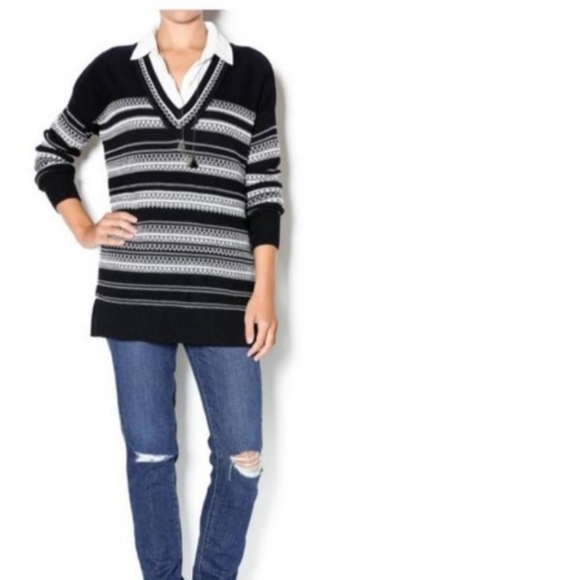 Vince. Oversized V-Neck Striped Sweater Size XS - Picture 7 of 13